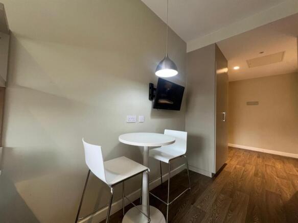 Melbourne., .jpg