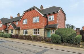 18 Lodge Cottage, High Street, Towcester NN12 8XJ
