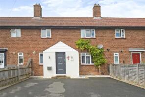6, Woodview, Malden Rushett, Chessington KT9 2NU