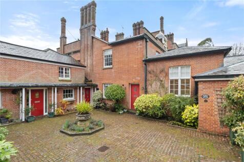 Buckswood Grange, Rocks Road, Uckfield, East Sussex, TN22