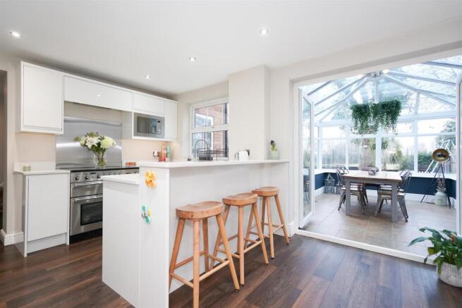 Home Close-11.jpg