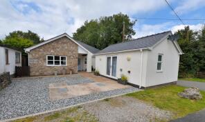Mount Alyn, Pen Y Fron Road, Mold CH7 5EG