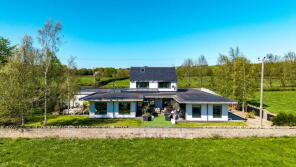 Fox House, Borwick Lane, Carnforth LA6 1JU
