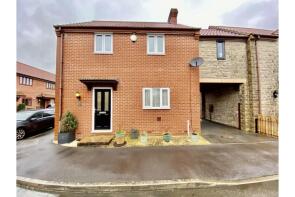 1, Middle Farm Close, Chippenham SN15 4GY