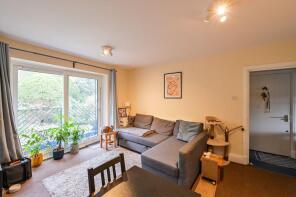 Flat 7, 46 Park House, Park Avenue, Wood Green, London N22 7EX