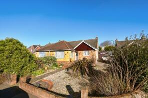 2, Ravensbourne Close, Shoreham-by-sea BN43 6AD