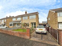 27, Lunbreck Road, Warmsworth, Doncaster DN4 9QU