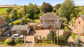 Caspiana, Caistor Road, New Barnetby, Barnetby DN38 6DU