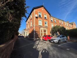 Flat 3, 17 Clifton Lodge, Clifton Terrace, Taunton TA2 7BL