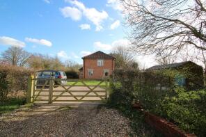 Robins Drift, The Brook, Mellis Road, Burgate IP22 1QD