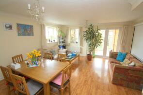 4, Charta Road, Egham TW20 8XG