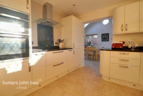 8, Aldford Close, Crewe CW2 5JX