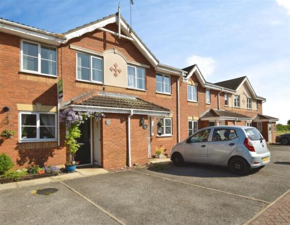 44d4f6cd-front 20parking.JPG