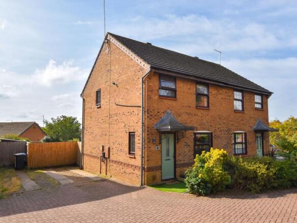 36 Downsway