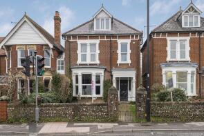 Flat 1, 64, Station Road, Petersfield GU32 3ET