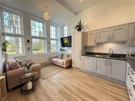 Apartment 8, 24 Bronte View, Whitecroft Park, Newport PO30 3FF