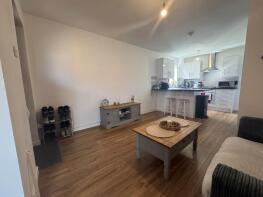 18, Webber Close, Borehamwood WD6 3HR