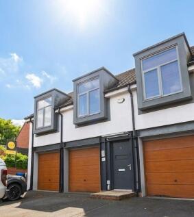 Dickens Close, Salford, M7