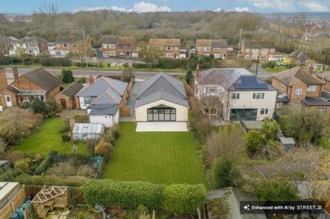London Road, Yaxley, PE7