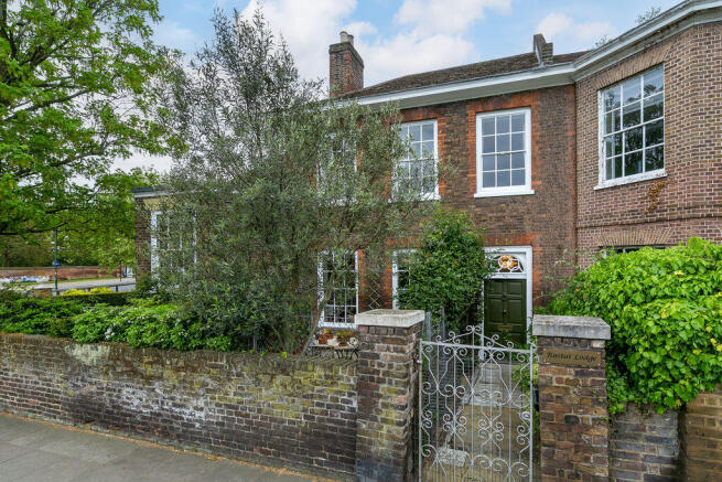 Hampton Court Road, East Molesey