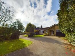 24 Holtwood, Hall Close, Driffield YO25 4JN