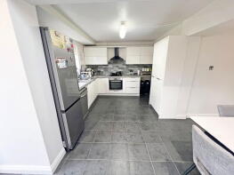 29, Highfield Crescent, Wigston LE18 1NL