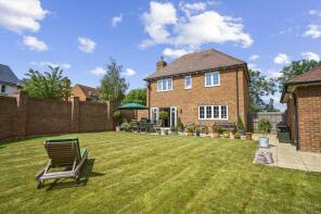 Elmtree House, Cleresden Rise, Basingstoke RG25 2GZ