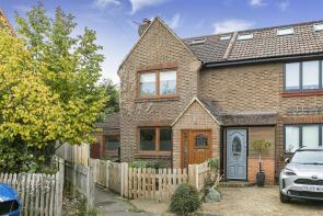 47, Mead Road, Richmond TW10 7LG