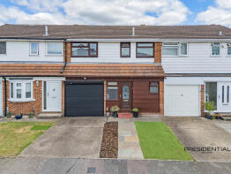 49, High Meadows, Chigwell IG7 5JY