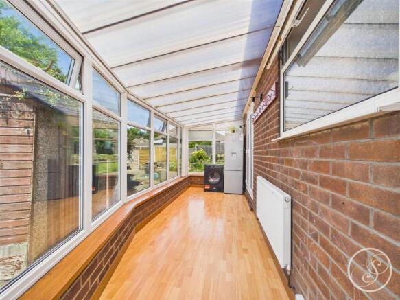 ENTRANCE/ SUN ROOM