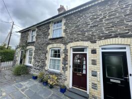 2, Cefn Coed, Bryncrug LL36 9PP