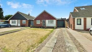 10, Whitfield Close, Tiddington, Stratford-upon-avon CV37 7AU