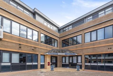 Overbridge Square, Newbury