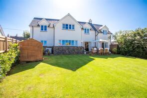 Oak Cross House, Road From Woodleigh Hall To Cheriton Cross, Exeter EX6 6JL