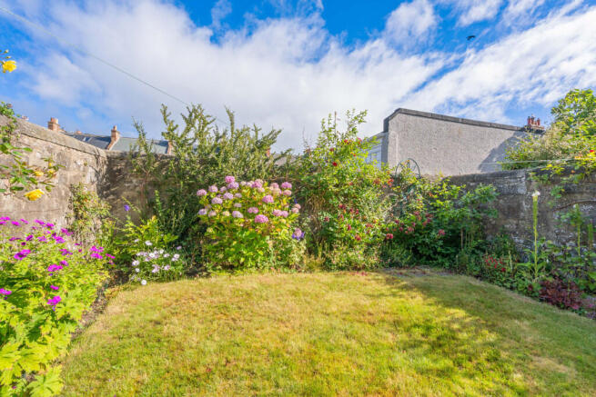 Garden of 88 Comiston Drive