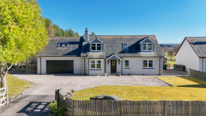 1 Luibeg, Lynstock Park, Nethy Bridge PH25 3EL
