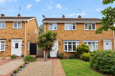 Hanover Gardens, Farnborough