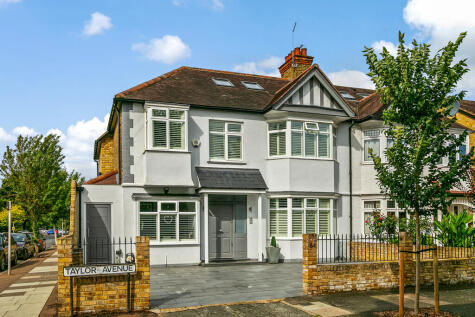 Taylor Avenue, Richmond, TW9
