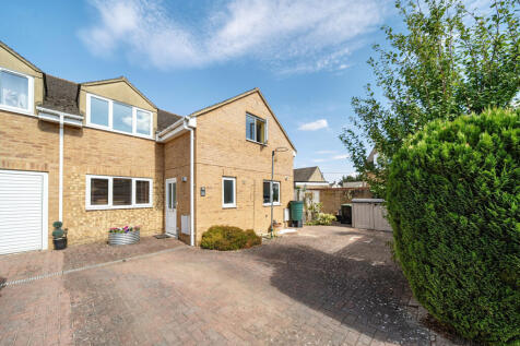 Shillbrook Avenue, Carterton, Oxfordshire