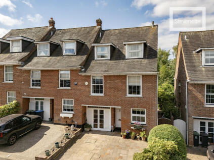 Theydon Grove, Epping