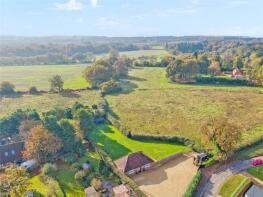 Windyridge, Jenkins Lane, Tring HP23 6NW