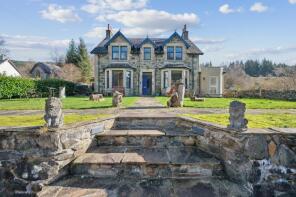 Airlie House, Main Street, Callander FK18 8NA