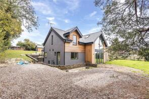 Ashton Lodge, Basingstoke Road, Alresford SO24 9TQ