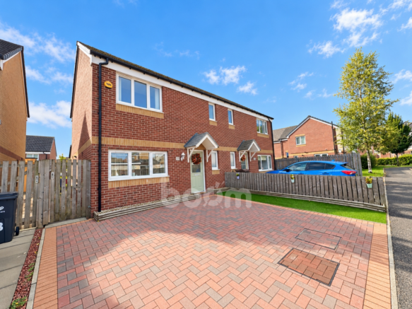 Barmore Crescent Bishopton three bedroom semi deta