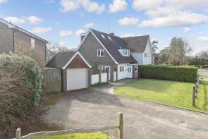 Hunters End, The Limes, East Grinstead RH19 2QY