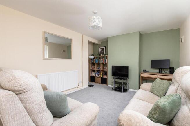 Sitting_Room_1.jpg