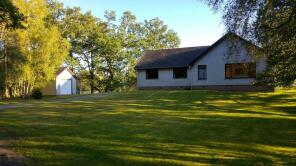 Daingean, Daingean - Tomdoun - Loch Quoich, Invergarry PH35 4HR