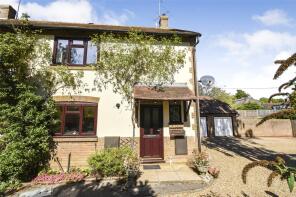 3, Northcroft Court, Lees Hill, South Warnborough, Hook RG29 1RW