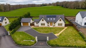 4, Waterfall Meadows, Cleghorn, Lanark ML11 7TF