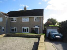 32, Manor Drive, Merriott TA16 5PB